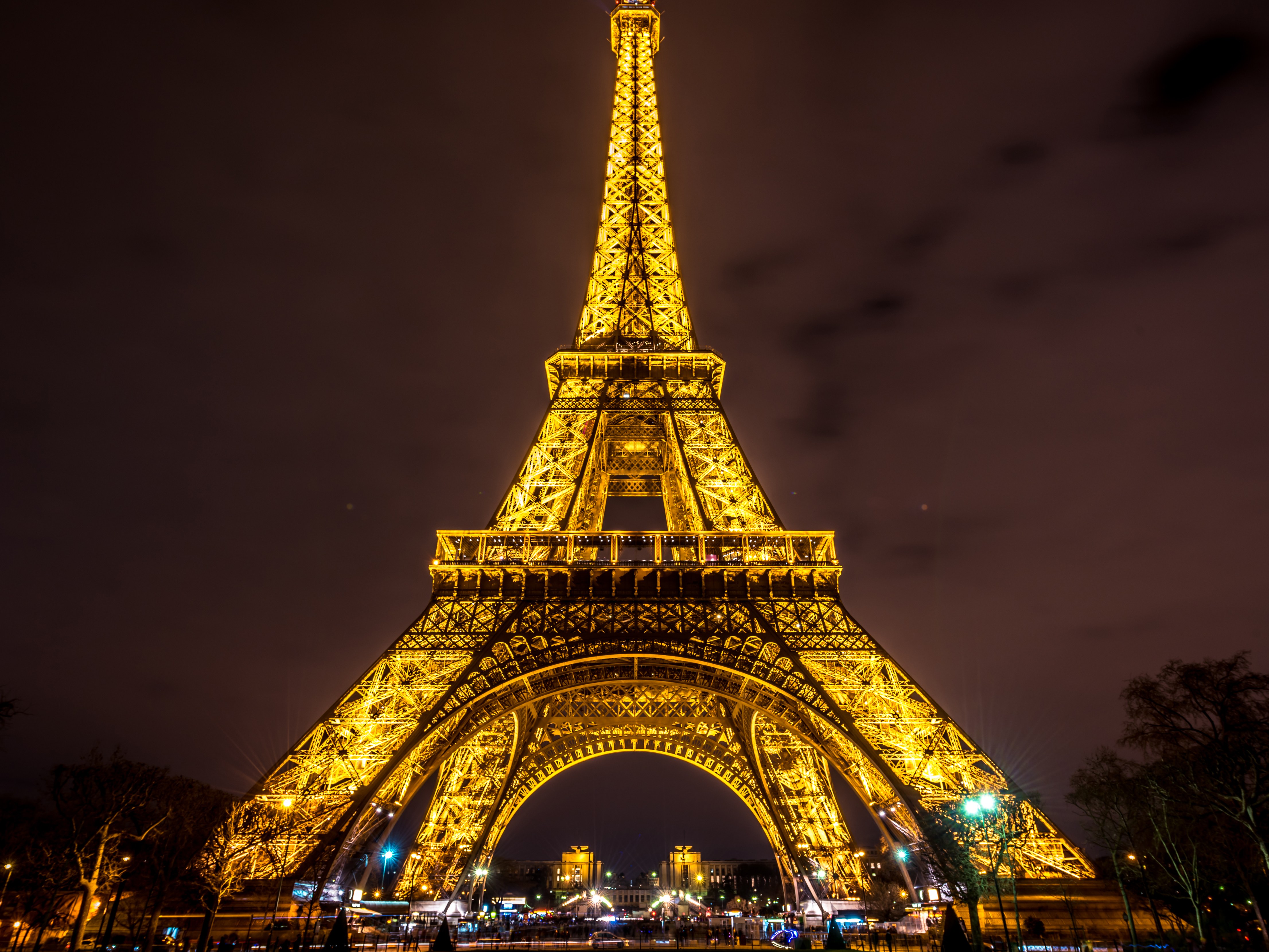Eiffel-Disco_GettyImages-534953254