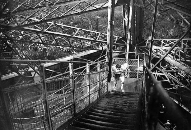 1946 l'escalier championnat tour eiffel